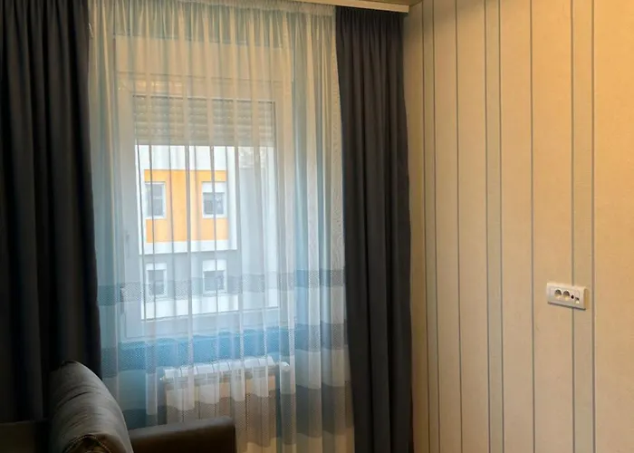 Brankovic Pirot-zapadni Kej 58 Апартаменты