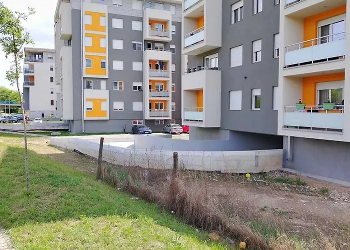 Brankovic Pirot-zapadni Kej 58 Пирот